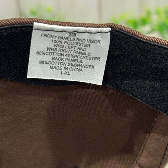 Paramount Fear The Beard Men’s Hat/Cap With Gold Fish hook L-XL - Picture 5 of 6